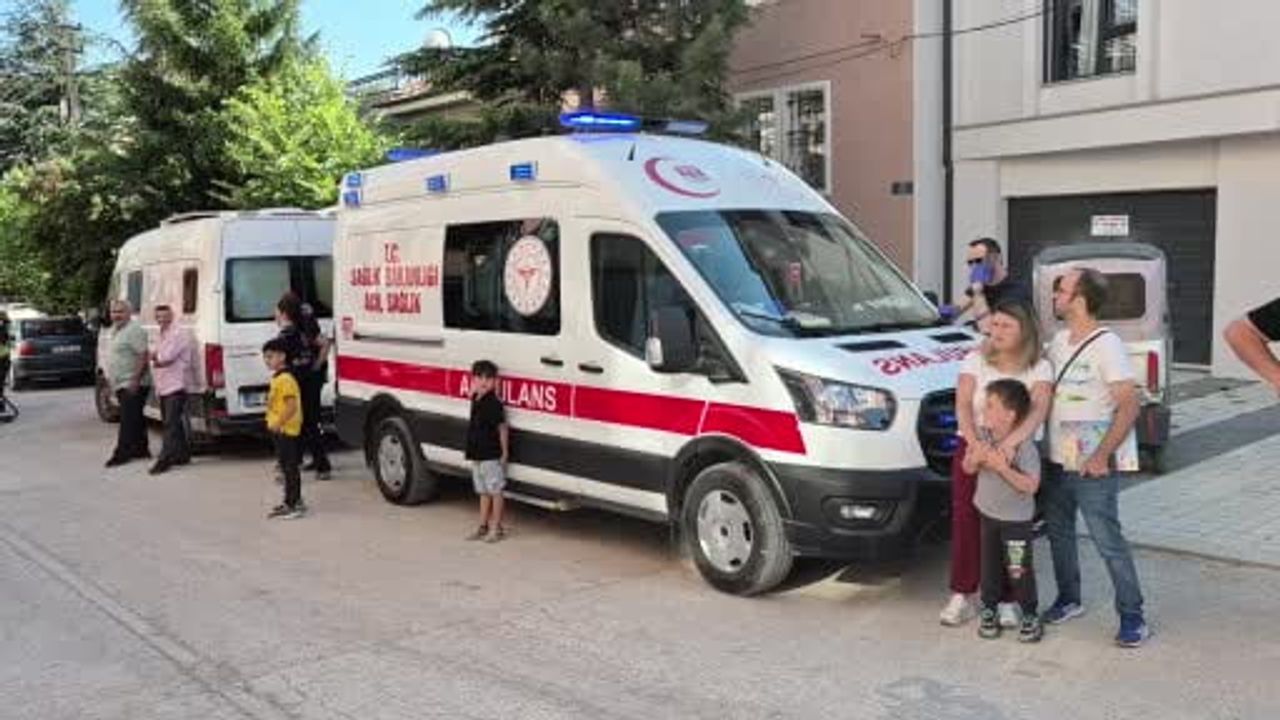 Eskişehir’de inşaatta yangın itfaiyenin müdahalesiyle söndürüldü