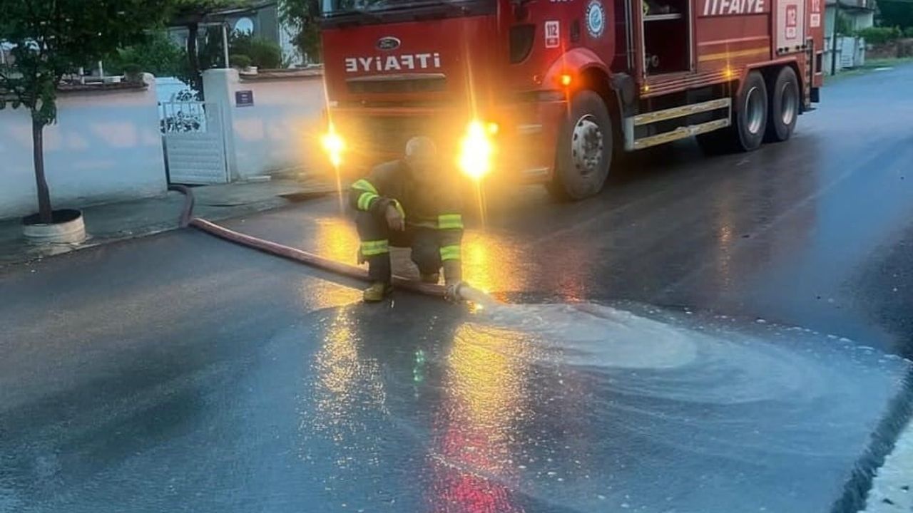 Eskişehir'de sağanak sonrası su baskınlarına itfaiye gece boyu müdahale etti
