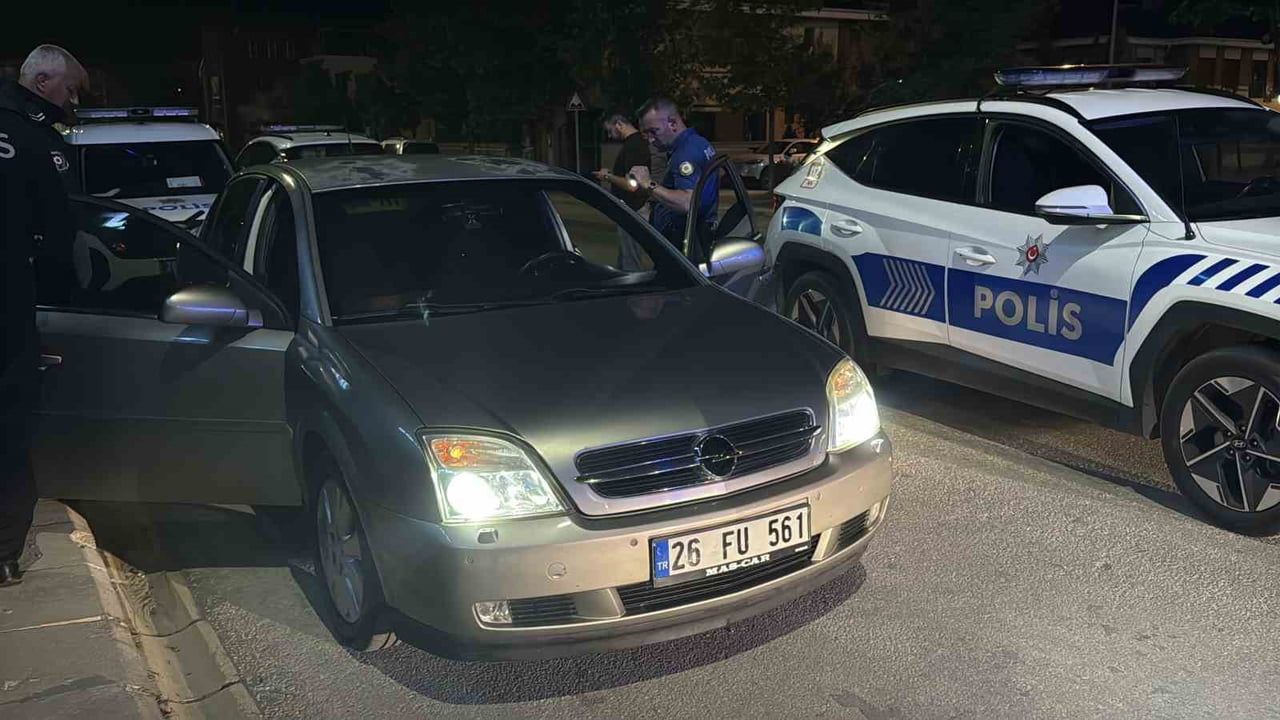Eskişehir'de seyir halindeki otomobilden havaya ateş açan sürücünün savunması dikkat çekti