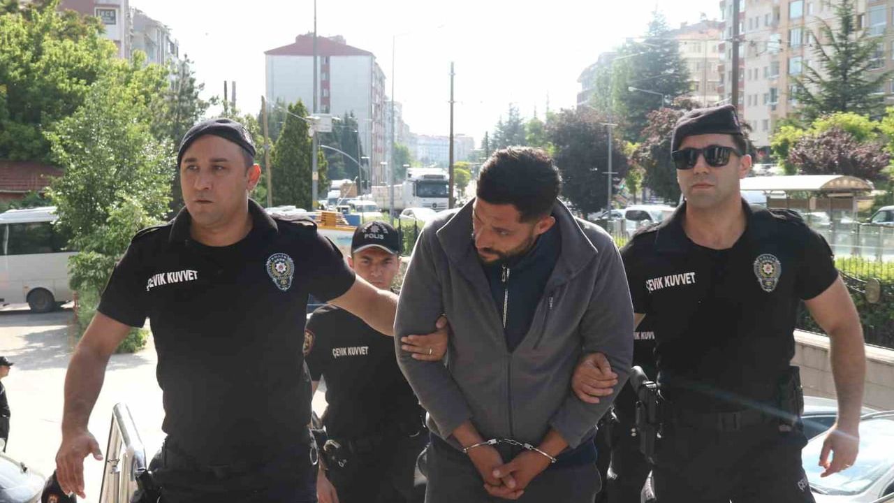 Eskişehir merkezli 2,3 milyar liralık yasa dışı bahis operasyonu