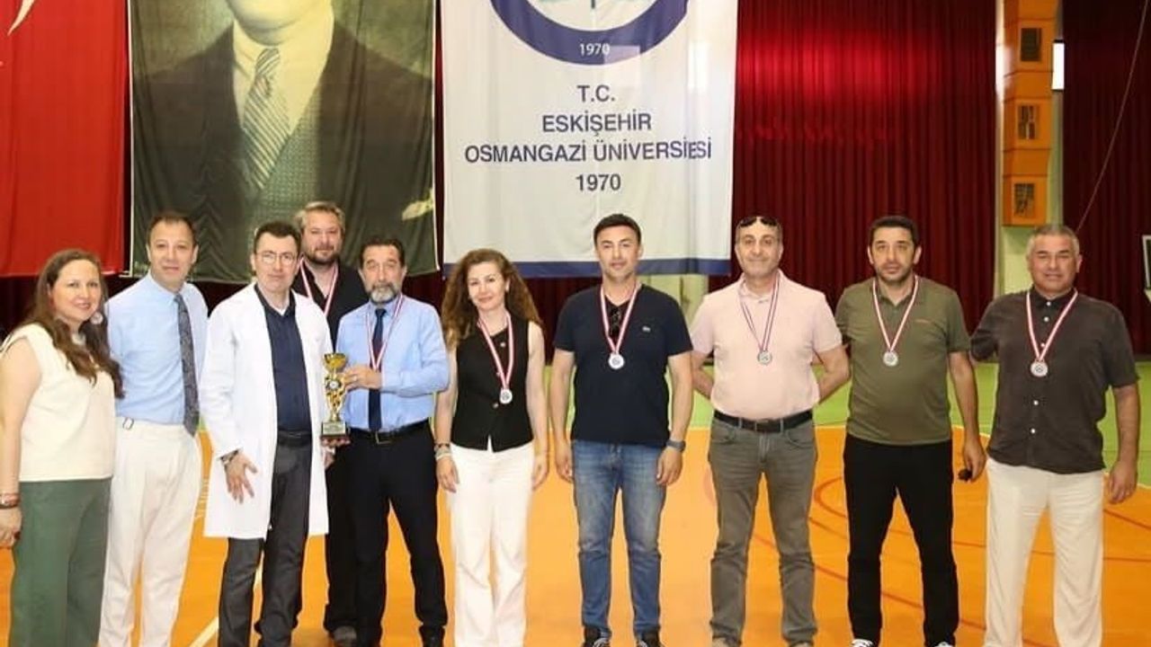 ESOGÜ personel turnuvasında kupalar sahiplerini buldu
