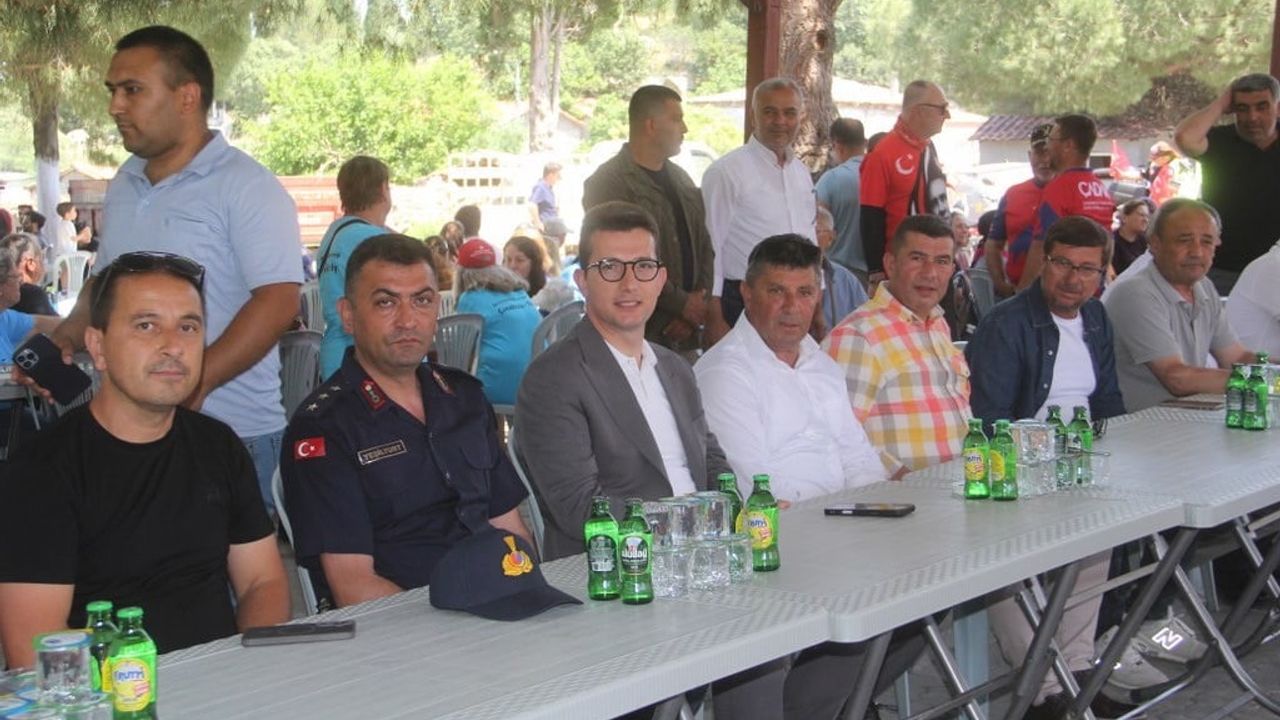 Ezineli Yahya Çavuş, Ezine'de Düzenlenen Anma Etkinliğiyle Anıldı