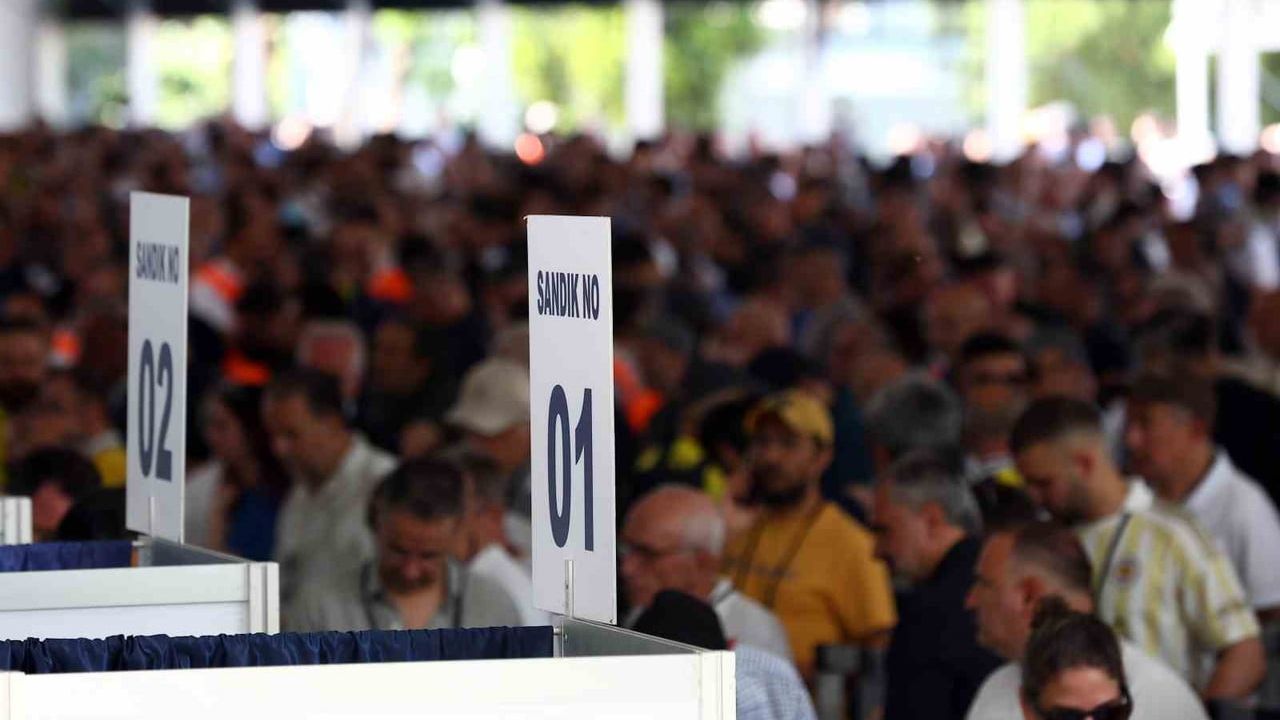 Fenerbahçe Olağanüstü Seçimli Genel Kurulu kesin sonuçları açıklandı