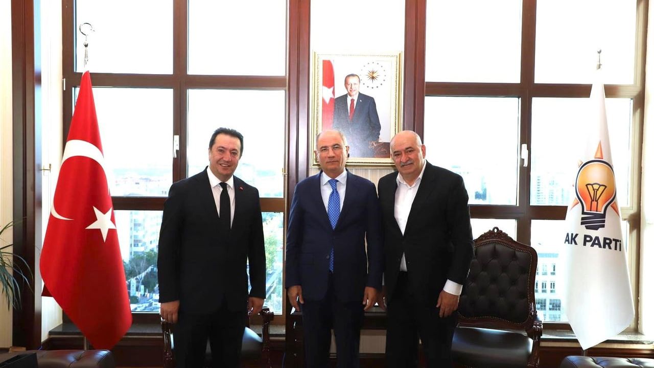 Foto muhabiri Cem Bakırcı'dan Efkan Âlâ'ya sürpriz hediye