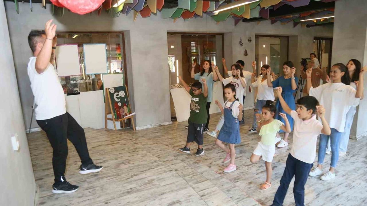 Gaziantep Büyükşehir Belediyesi'nden öğrenciler için verimli yaz tatili programı