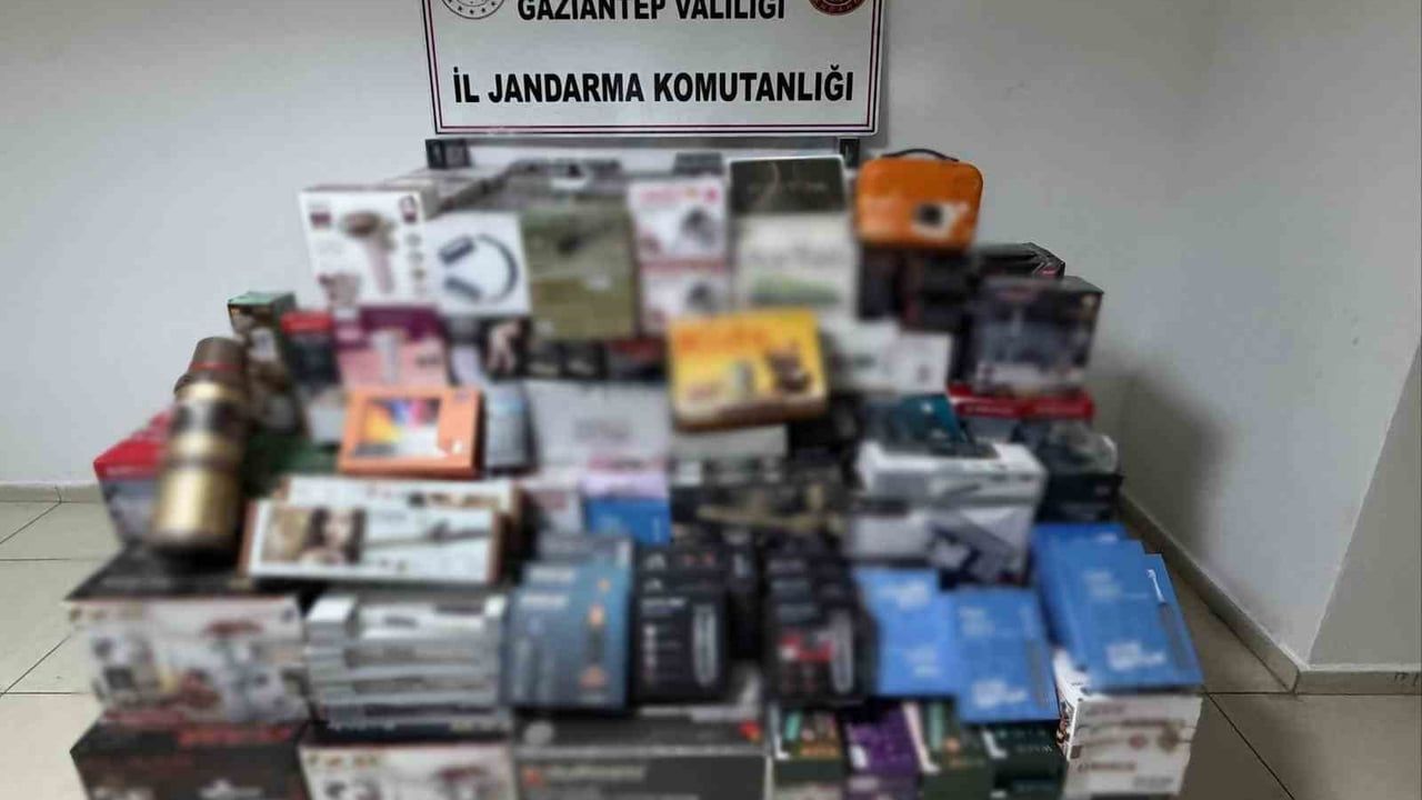 Gaziantep'te 2 milyon 100 bin TL değerinde gümrük kaçağı eşya ele geçirildi, 2 gözaltı