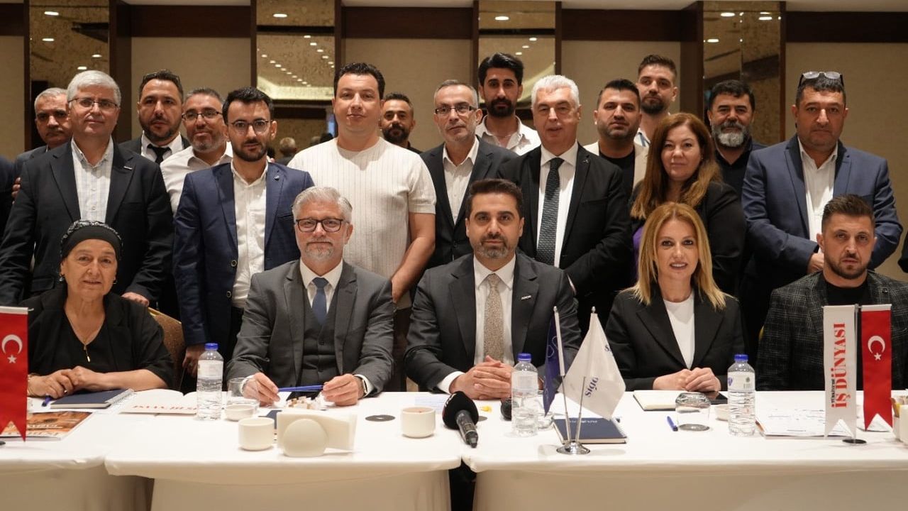 Gaziantep’te 'Ekonomiye yön verenler' zirvesi düzenlendi