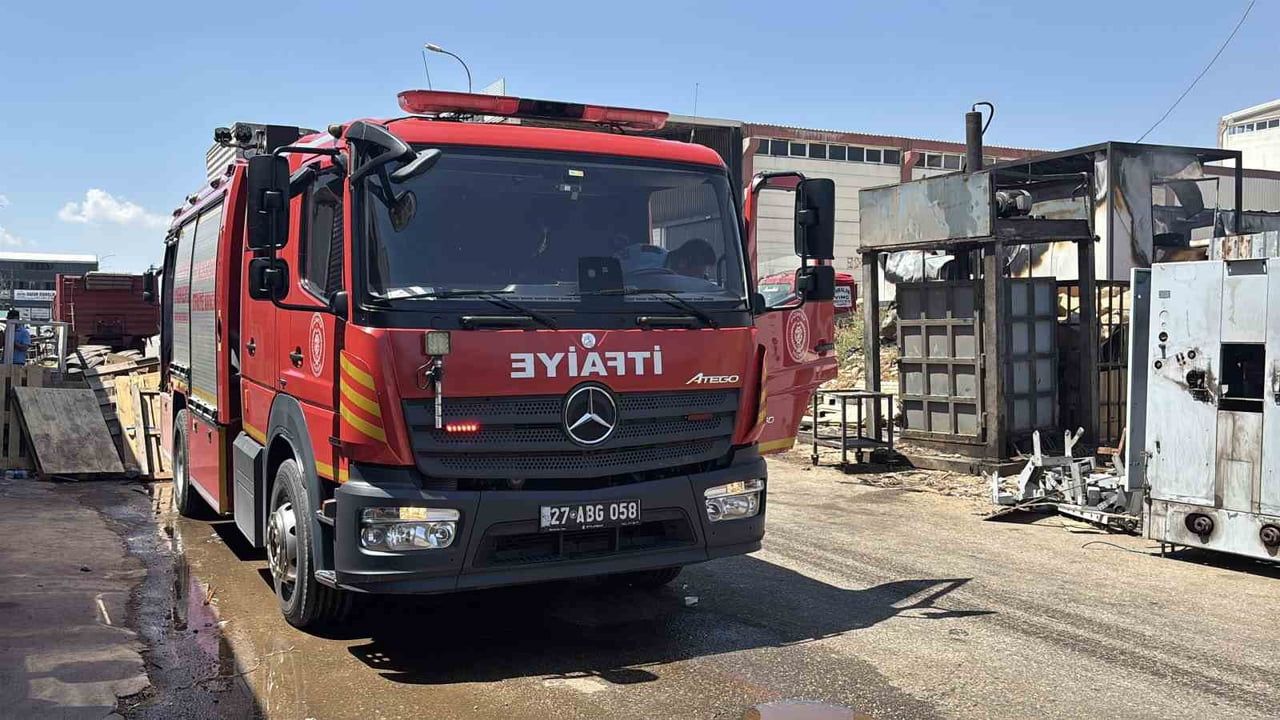 Gaziantep'te iş yeri yangını söndürüldü