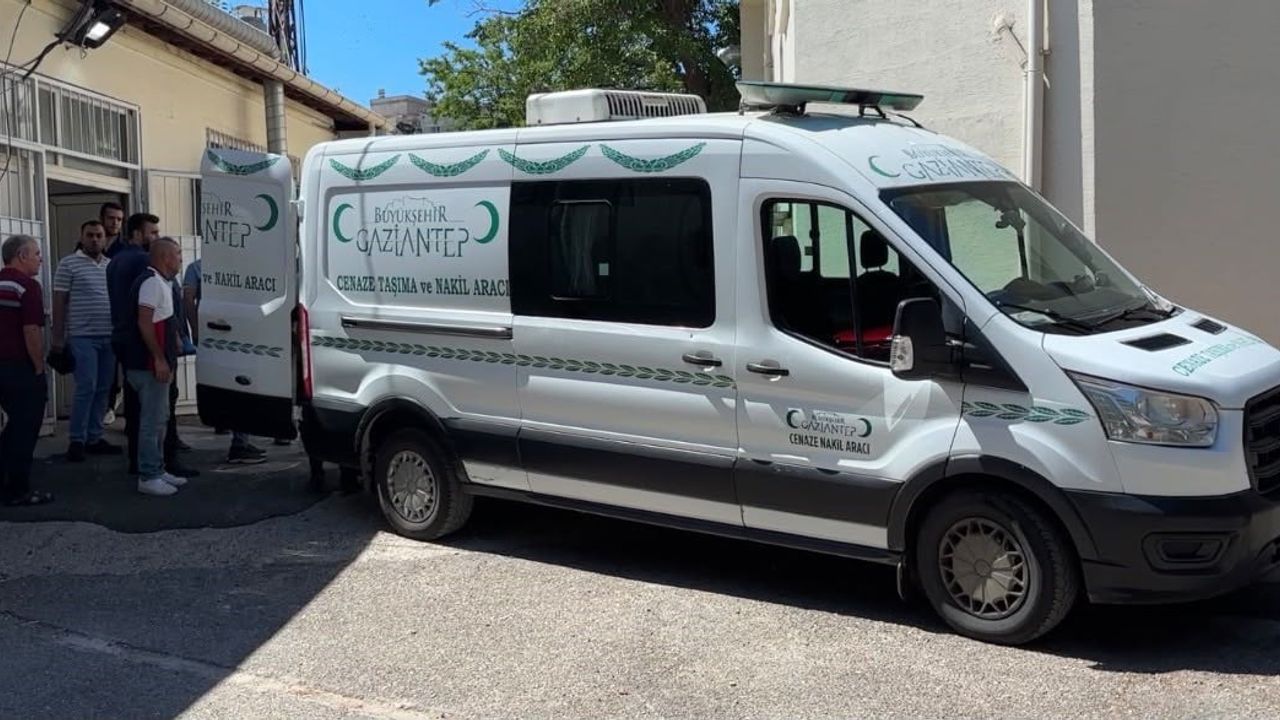 Gaziantep'te otomobilin çarptığı 6 yaşındaki çocuk yaşamını yitirdi