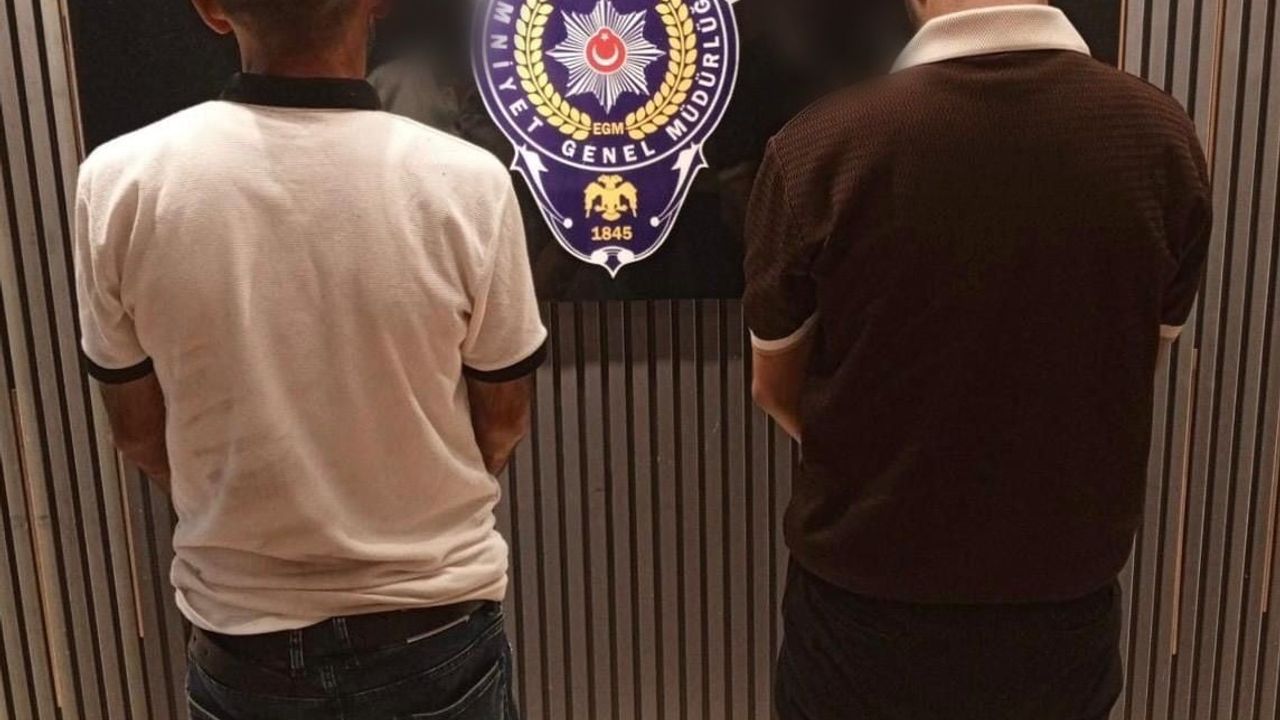 Gaziantep'te ruhsatsız 4 silah ele geçirildi: 2 gözaltı