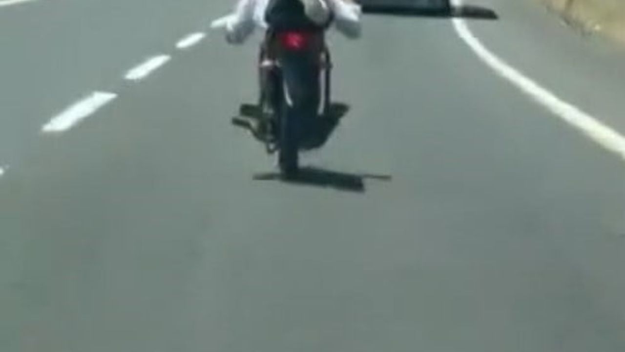 Gaziantep’te yoğun trafikte tehlikeli motosiklet yolculuğu