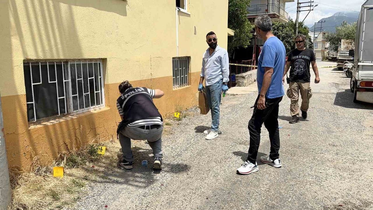 Gazipaşa’da düğün konvoyunda havaya açılan ateş 4 yaşındaki çocuğu yaraladı