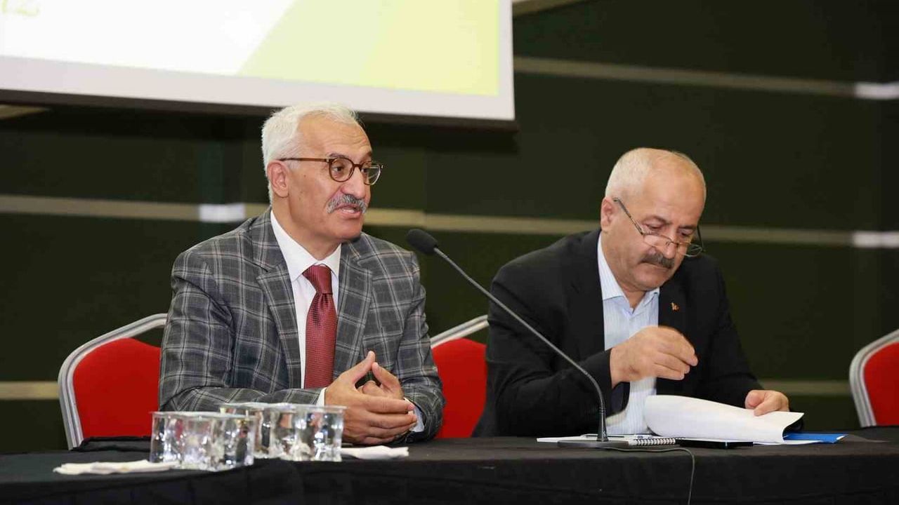 Gebze'de Ortak Akıl Toplantısı: Mahalle Talepleri ve Kurumlar Arası Koordinasyon Masaya Yatırıldı