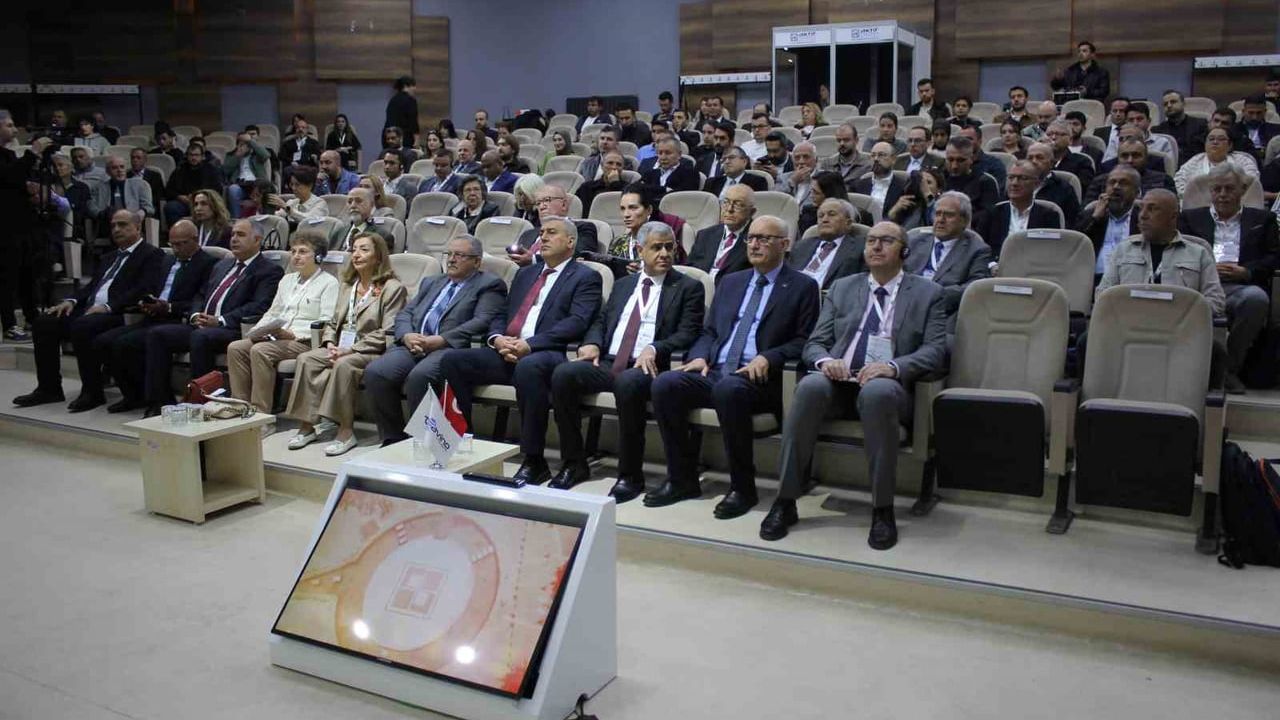 Gedik Piliç, 6. Uluslararası Tavukçuluk ve Kanatlı Üretiminde Dijitalleşme ve Sağlık Kongresi'ne Sponsor Oldu