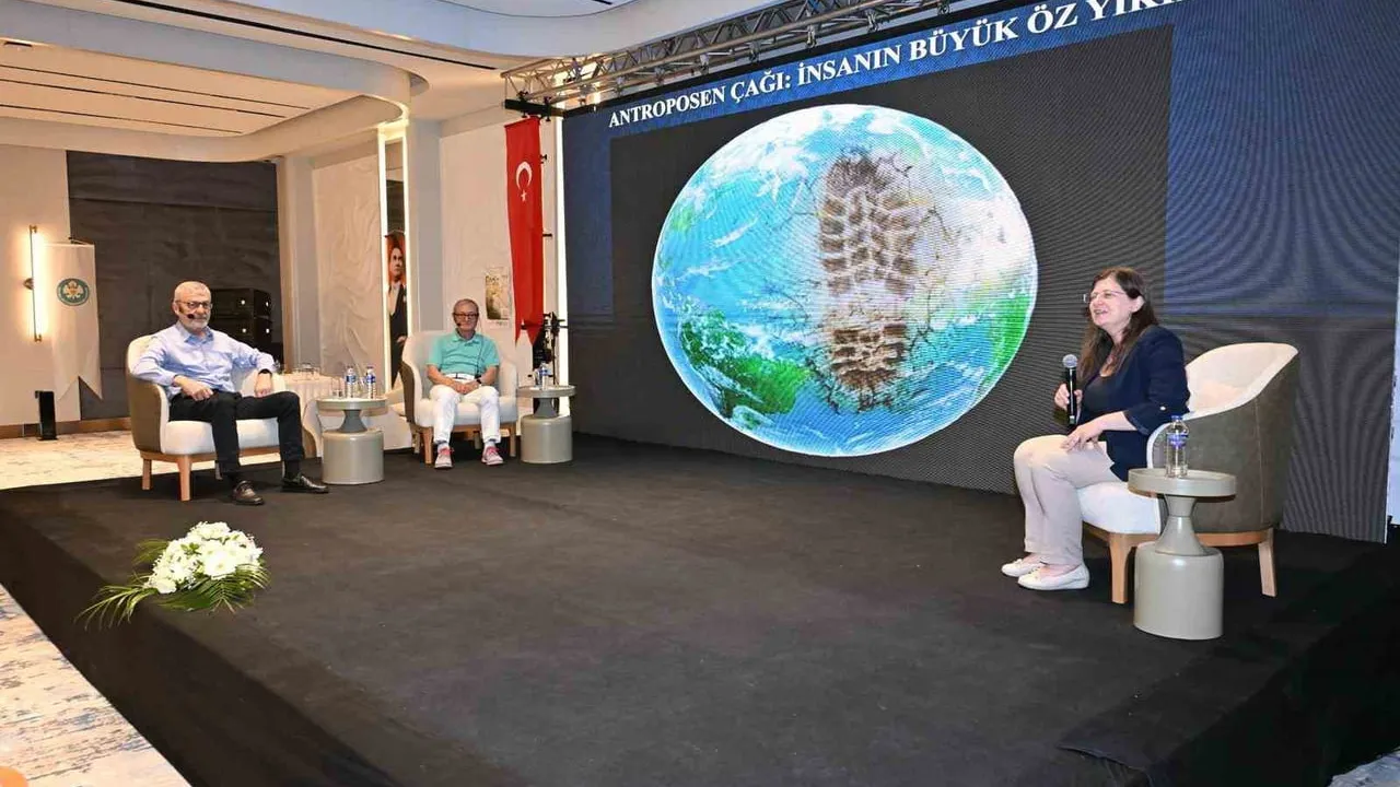 Gediz Havzası'ndaki kirlilik, sağlık ve doğal yaşam Manisa'da tartışıldı