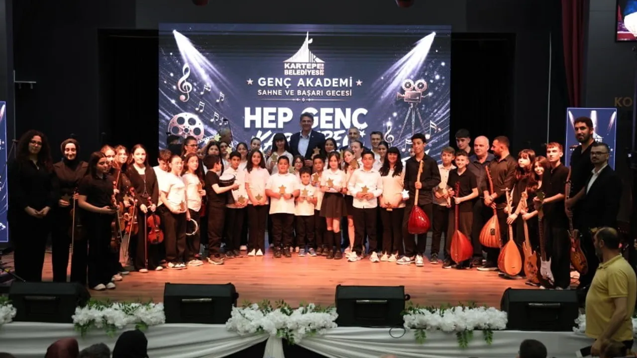 Genç Akademi’de yetenekler sahneye çıktı