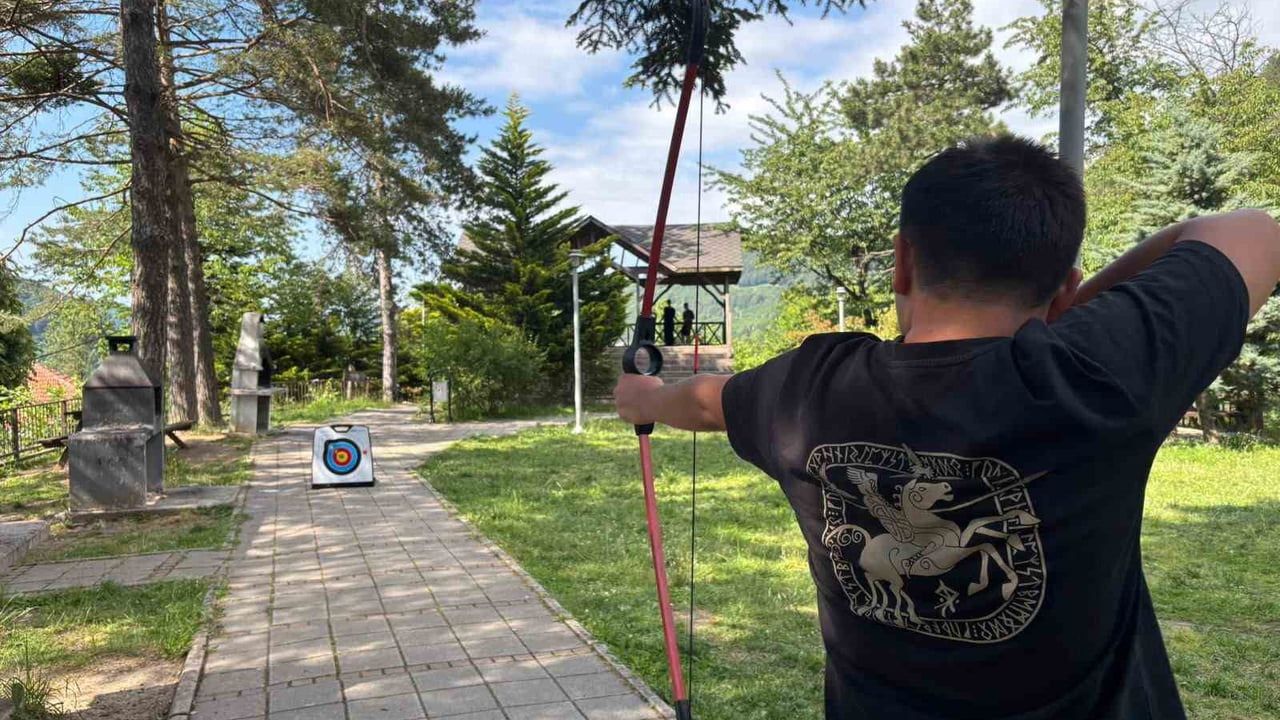 Gençler Samandere Şelalesi'nde bir araya geldi