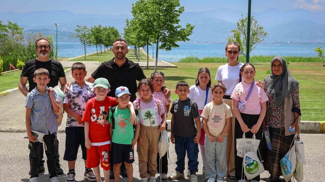 Geyve Umurbey İlkokulu öğrencileri Sapanca Gölü ile tanıştı