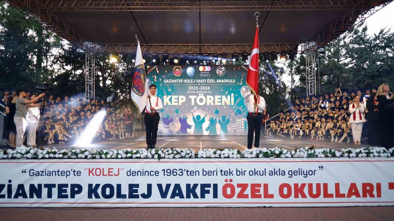 GKV Özel Anaokulu'nda 2025-2026 Mezuniyet Töreni — Minikler İlkokula Kep Fırlattı