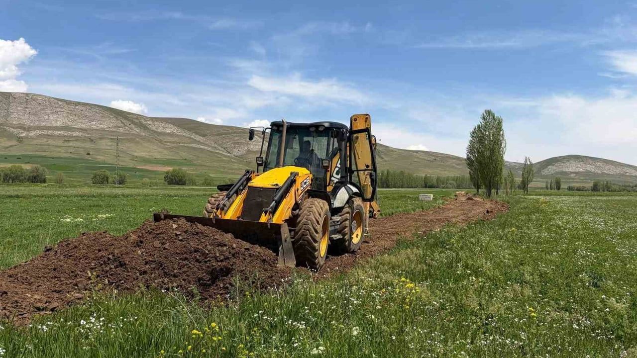 Gökçedere’de dağ ve arazi yollarında bakım, onarım ve iyileştirme çalışması başlatıldı