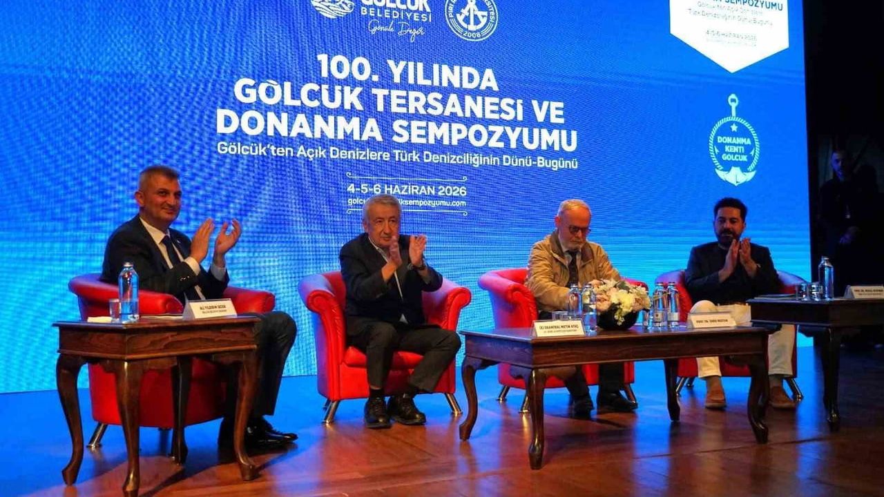 Gölcük'te '100. Yılında Gölcük Tersanesi ve Donanma Sempozyumu' tamamlandı