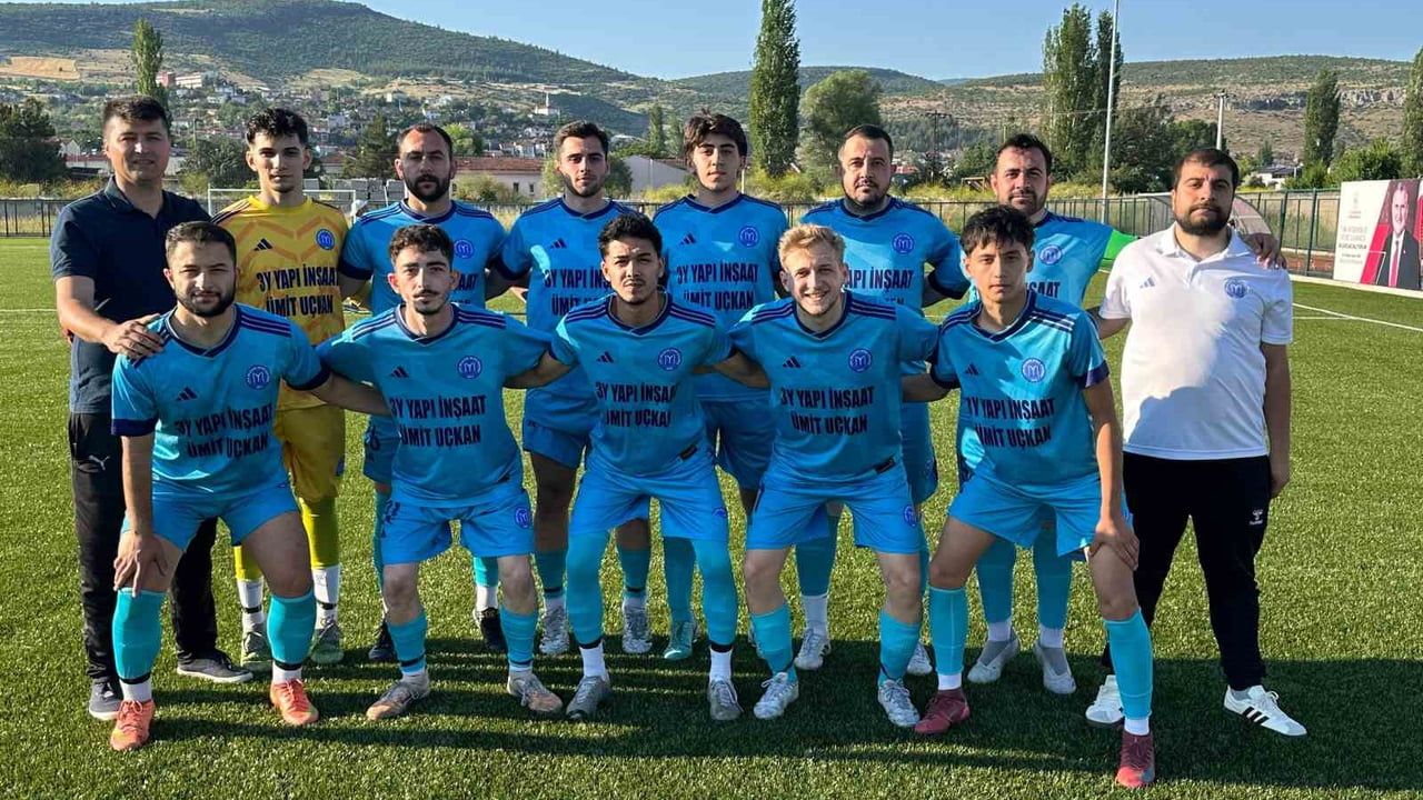 Gölpazarıspor son haftada 1. Amatör Lig'e yükselmeyi kaybetti