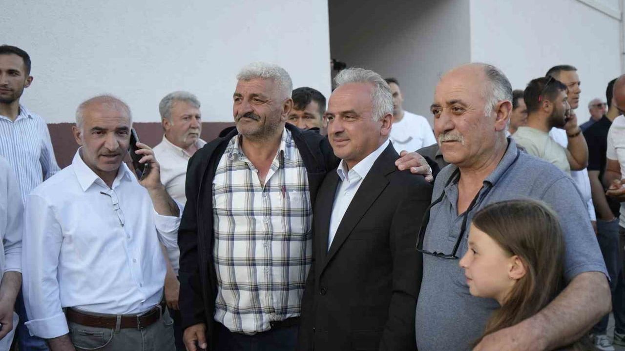 Gümüşhane Tekke'de seçim: Kesin olmayan sonuçlara göre Kemalettin Demirkıran kazandı