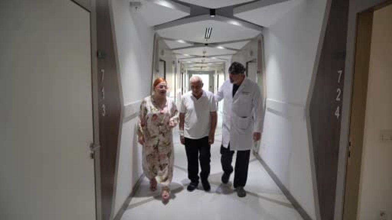 Gürcistan’da inşaattan düşen hasta Samsun’da yürüyerek taburcu edildi