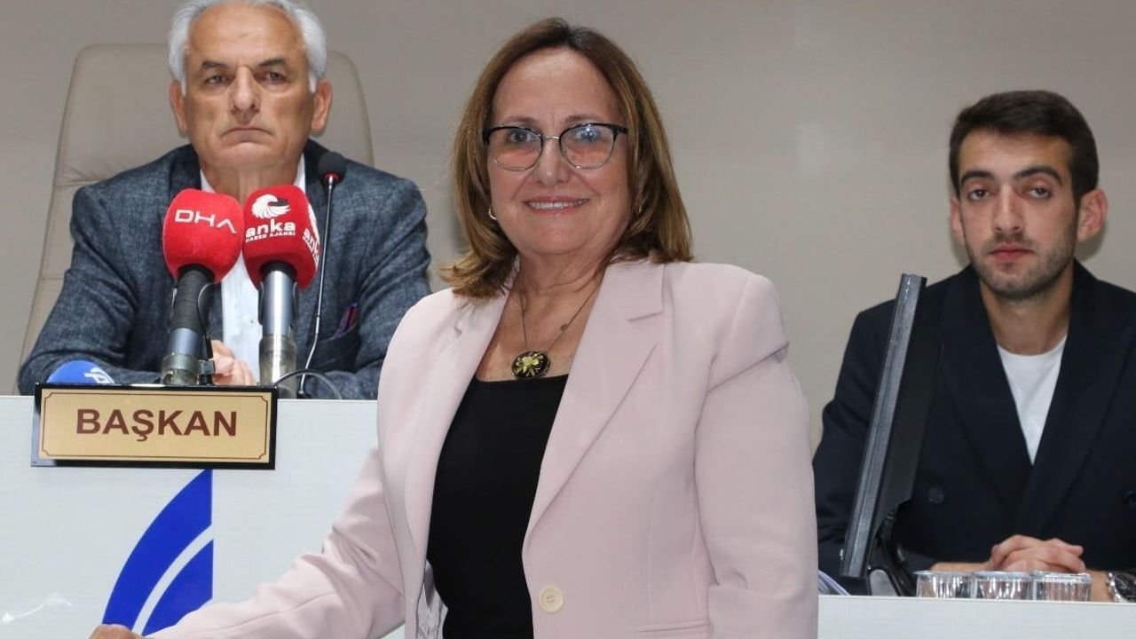 Güzelbahçe Belediye Başkanvekilliğine Ayşe Akın seçildi