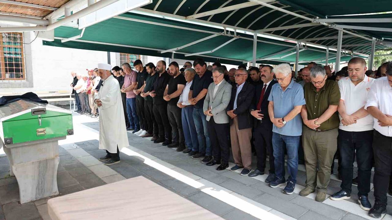 Hacılar belediye meclis üyesi Tuğrul'un babası hayatını kaybetti
