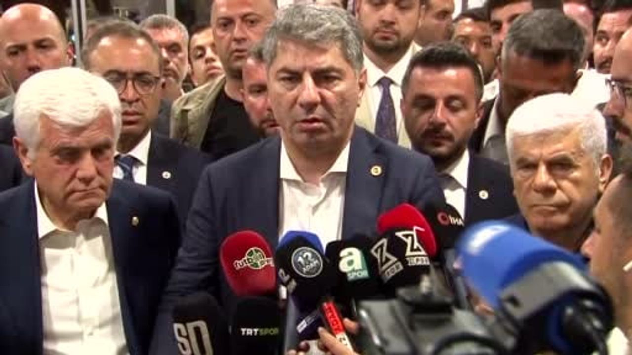 Hakan Safi: Fenerbahçe camiası eskiye eğilimli; Aziz Yıldırım'ı tebrik etti