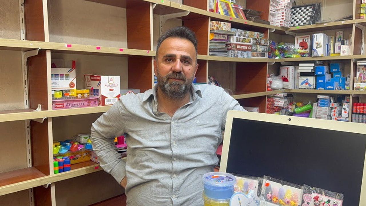 Hakkari'de temel kazısı sonrası zemin kayması: Tahliye edilen esnaf mağduriyetini anlattı