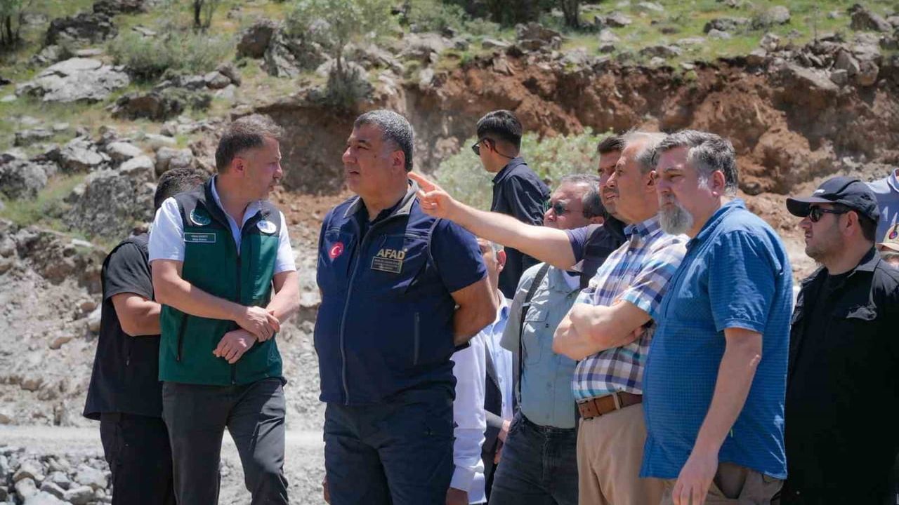 Hakkari heyelan bölgesinde uzman incelemesi: risk ve iyileştirme çalışmaları değerlendirildi