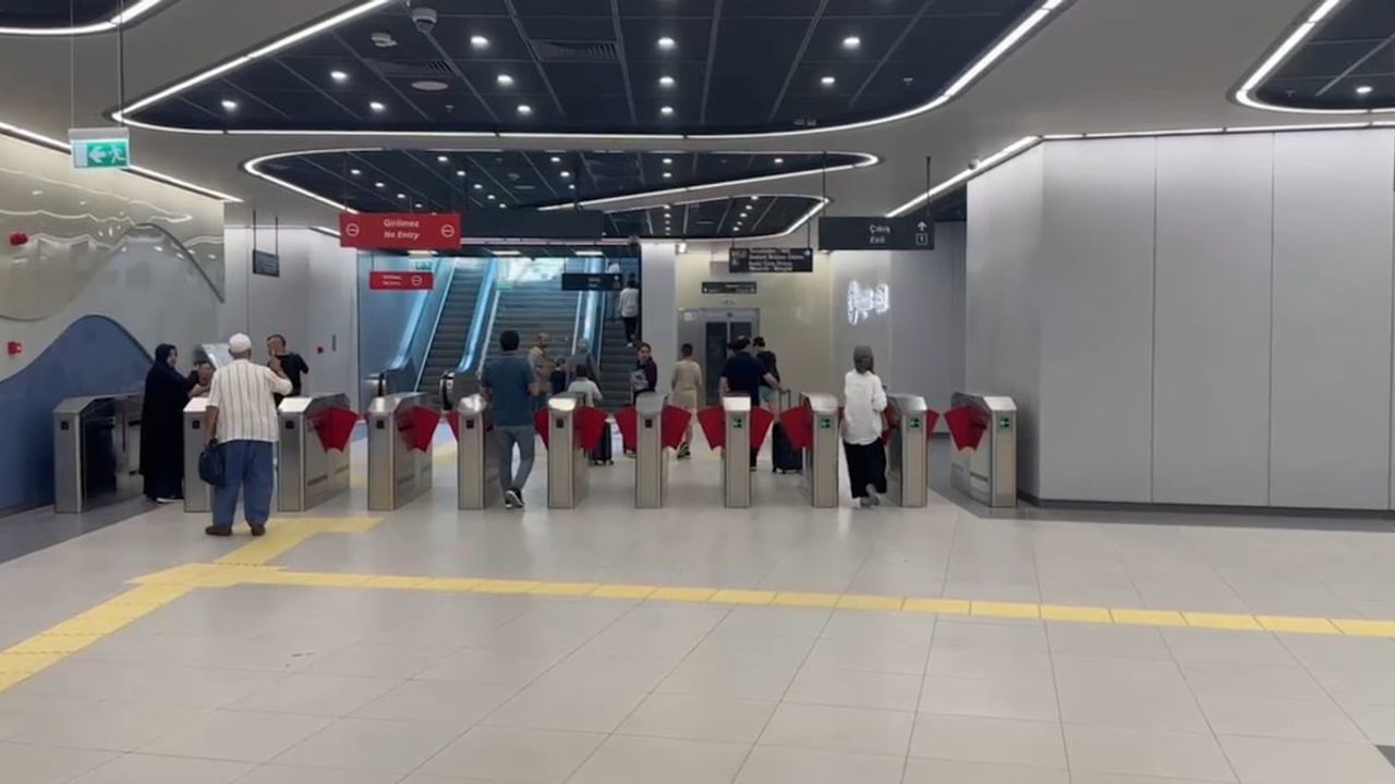 Halkalı-Arnavutköy metro hattı ilk gününde 10 bin 21 yolcu taşıdı