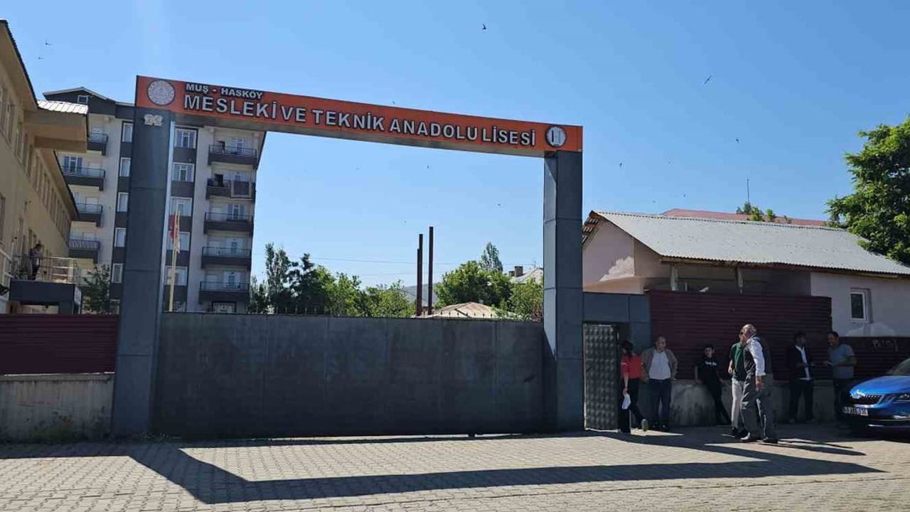 Hasköy’de LGS heyecanı: öğrenciler ve veliler sınav öncesi duygularını paylaştı