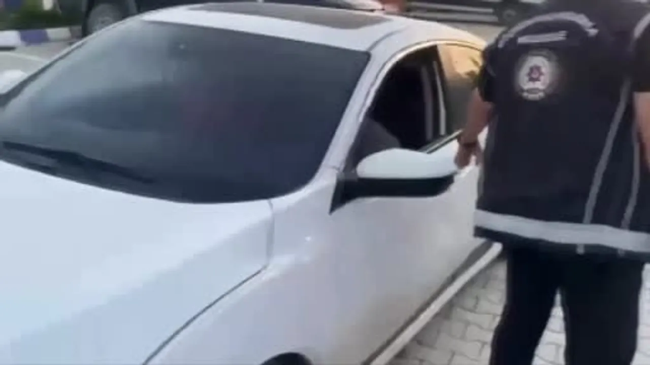 Hatay'da 24 göçmen yakalandı, 2 organizatör tutuklandı