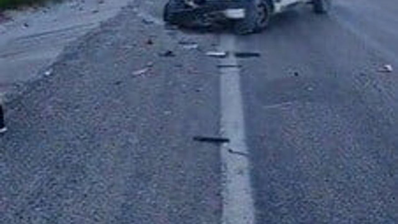 Hatay'da Antakya-Yayladağı Çevre Yolu Sofular Kavşağında Trafik Kazası: 3 Yaralı