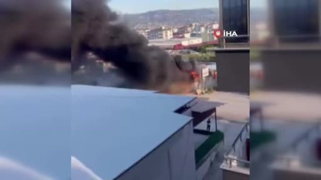 Hatay Defne'de tostçuya ait konteyner işyerinde yangın: Esnaf yaralandı