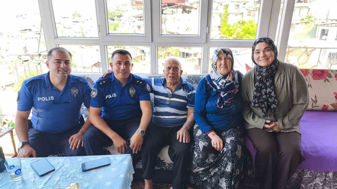 Hatay Emniyet Müdürlüğü'nden şehit ve gazi ailelerine Babalar Günü ziyareti