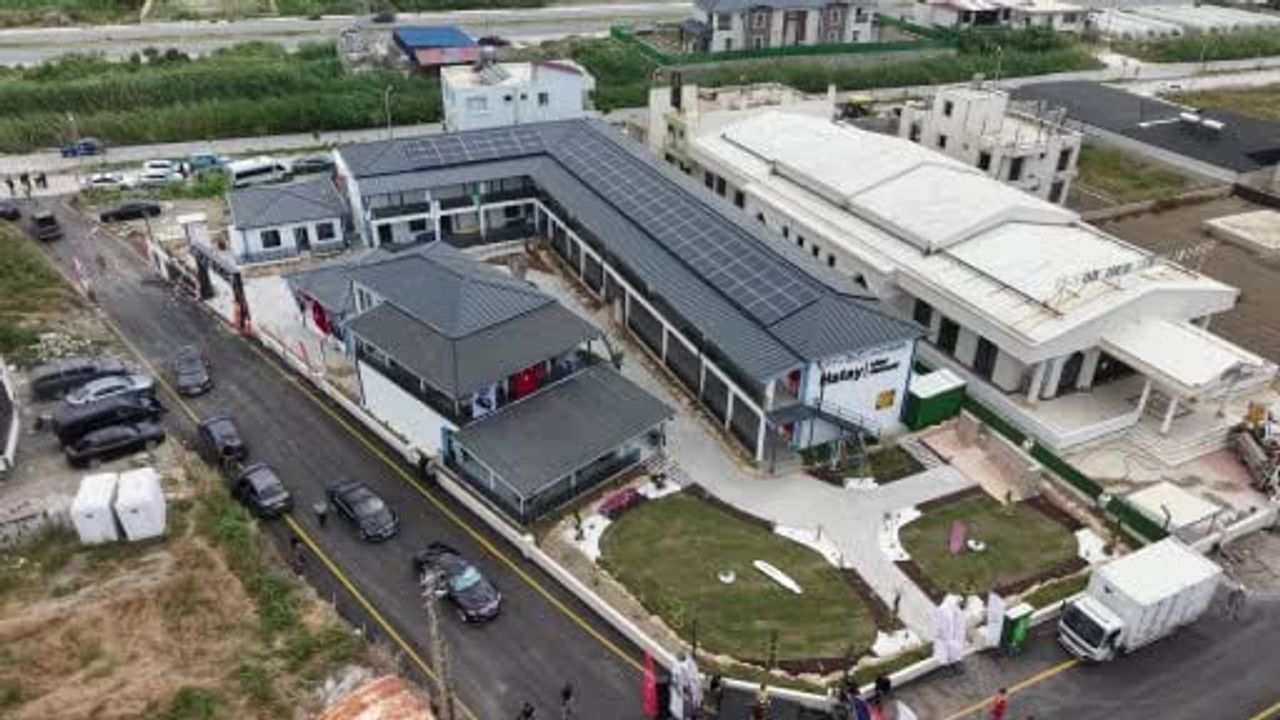 Hatay sörf merkezi Samandağ'da açıldı: gençlere eğitim ve konaklama imkanı