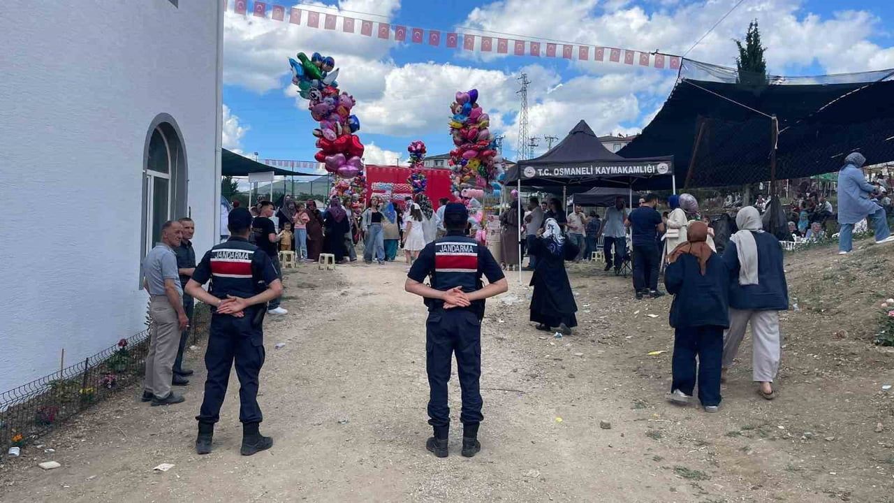 Hıdırellez şenliğinde 5 bin vatandaşın güvenliği jandarma tarafından sağlandı