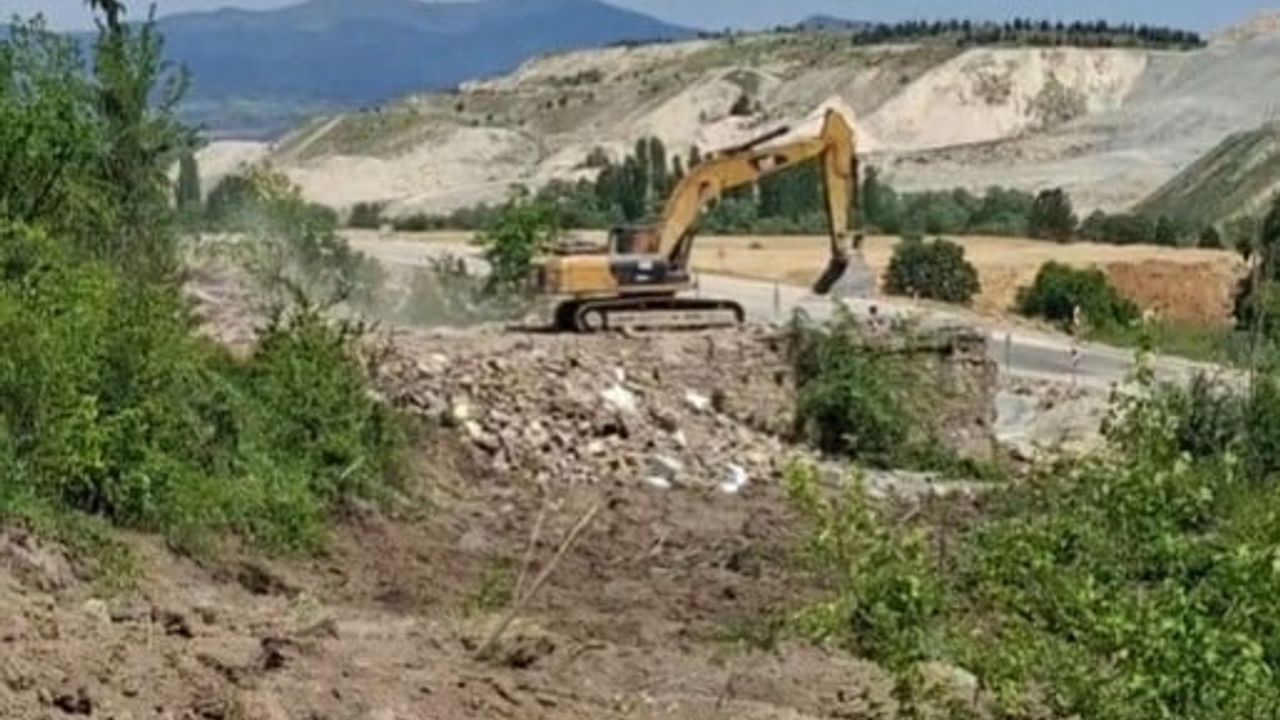 Hisarcık-Gediz kara yolunda çalışmalar yeniden başladı — Hamamköy-Karbasan etabı hedefleniyor