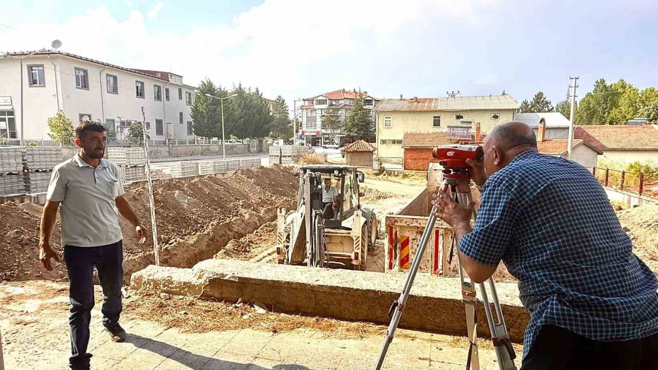 Hisarcık’ta halk ekmek fabrikası için ilk kazma vuruldu