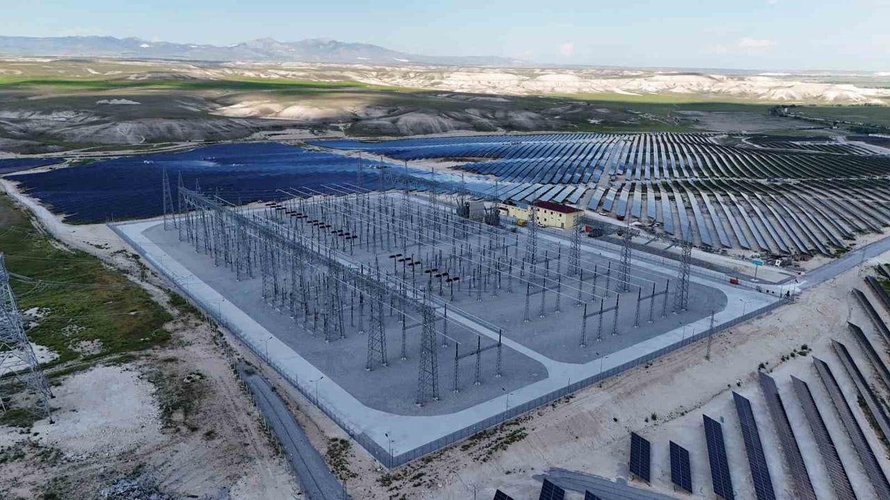 İGA İstanbul Havalimanı Eskişehir GES ile tüm elektrik ihtiyacını %100 güneşten karşılıyor