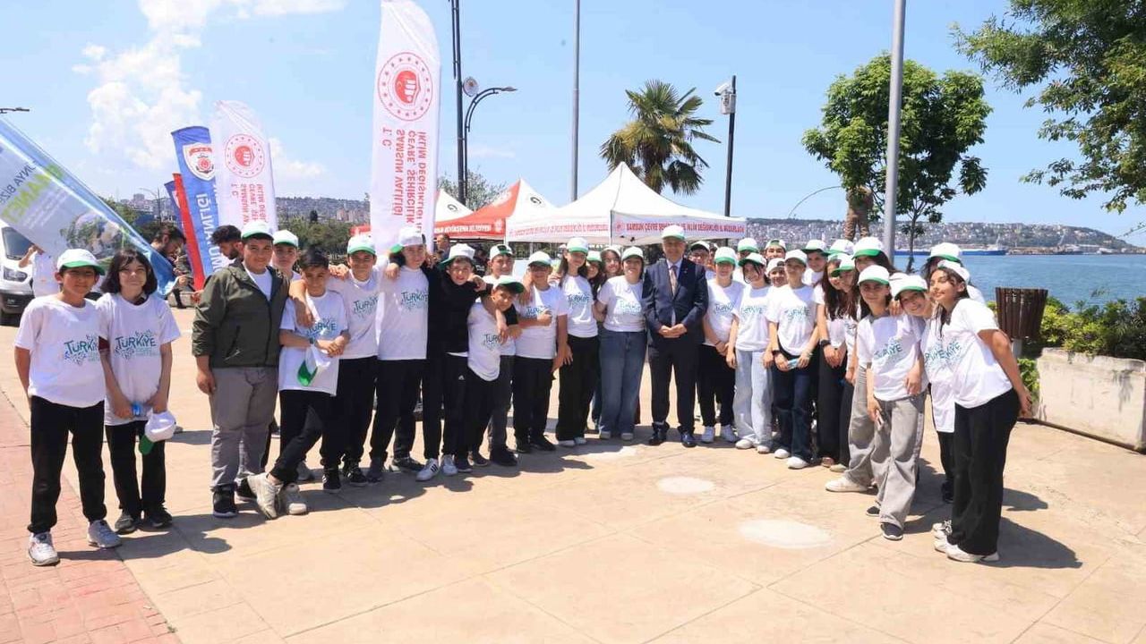 İhsan Kurnaz: 'Dünya çocuklarımızdan ödünç alınmış bir emanettir' — 'Dünya Bize Emanet' etkinliği