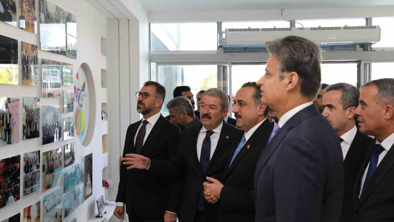 IKBY Heyeti Van TSO’yu Ziyaret Etti: Van’ın Tarihi ve Turizm Potansiyeli Sunuldu