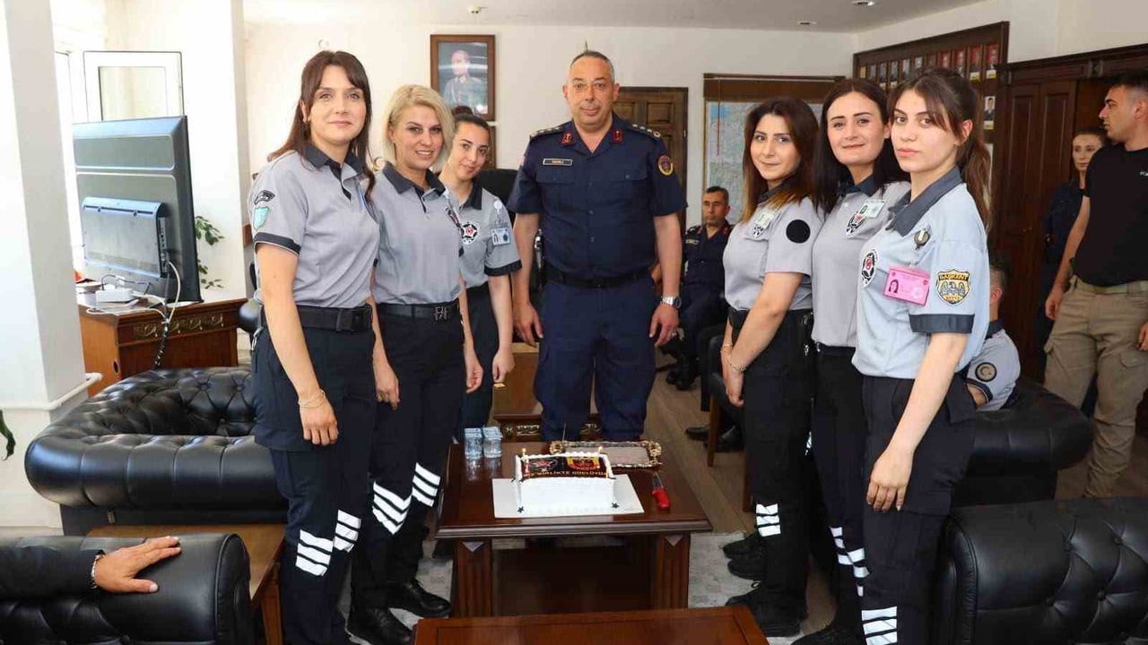 İl jandarma komutanı Vanlı özel güvenlik görevlilerini ağırladı