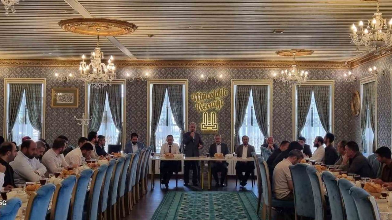 İlçe müftüleri istişare için Yakutiye Gençlik Merkezi’nde buluştu