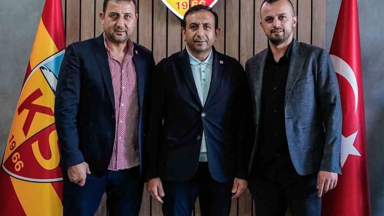 İlhan Parlak Kayserispor’da Genel Koordinatörlüğe Atandı