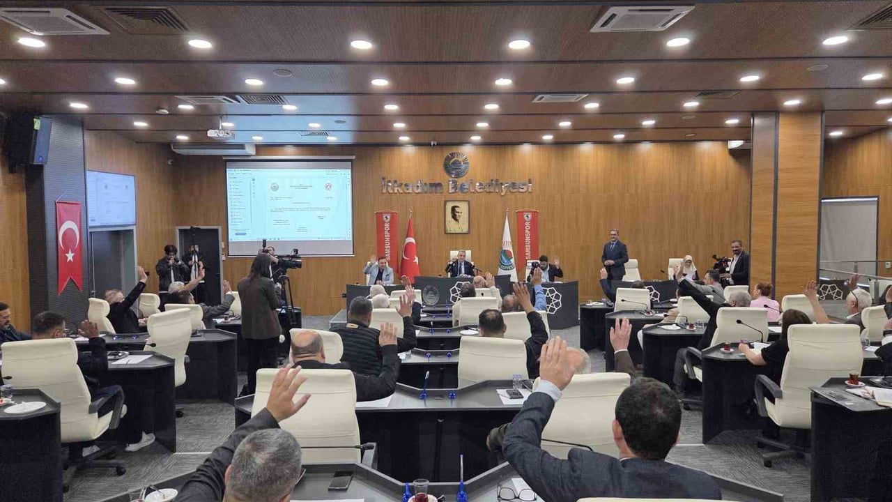 İlkadım Belediye Meclisi Bu Yıl da Yaz Tatiline Ara Vermeme Kararı Aldı